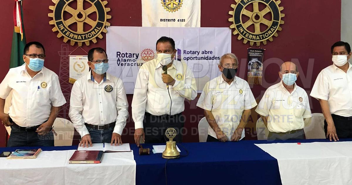 Estímulos a estudiantes destacados del ciclo 2020-2021