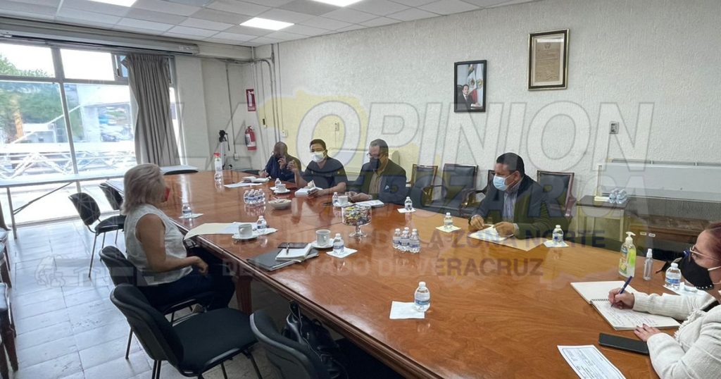 IPE atiende llamado de docentes de SIRMA