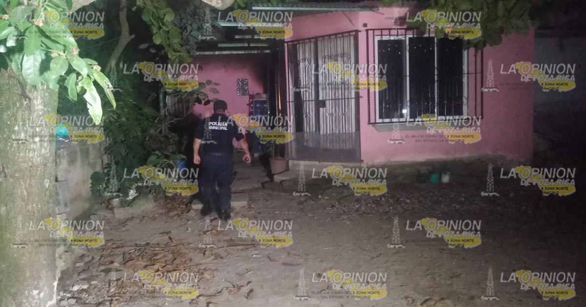 Le prenden fuego dentro de su casa