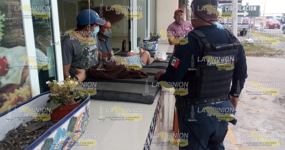 Madre y bebé son arrollados