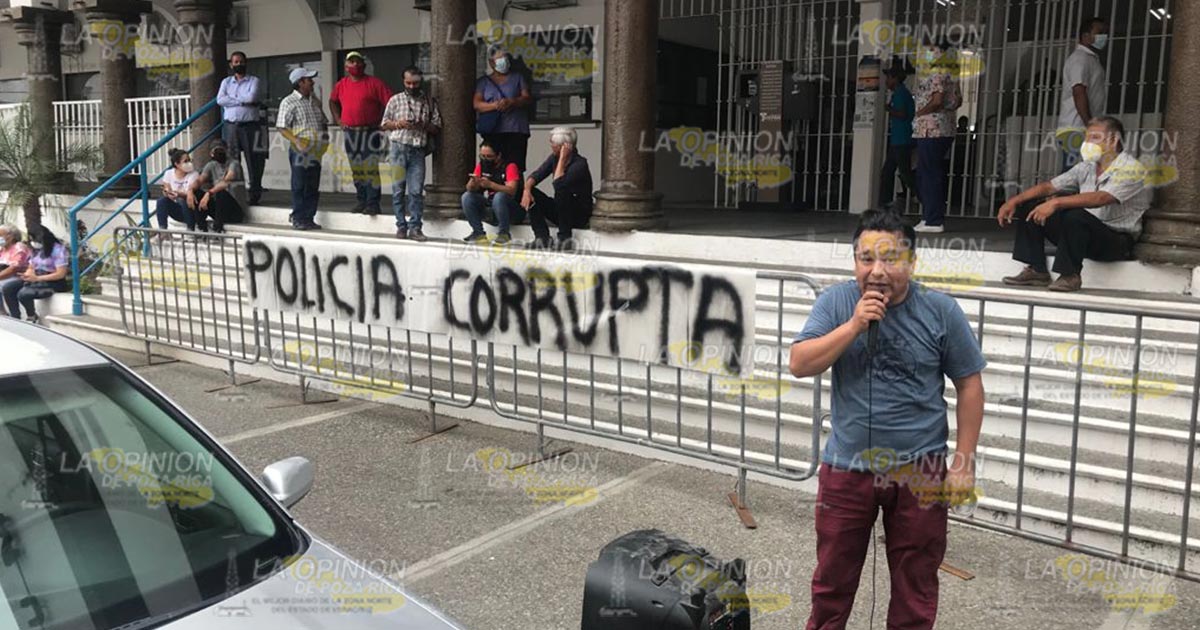 Otra manifestación contra el alcalde de Tuxpan