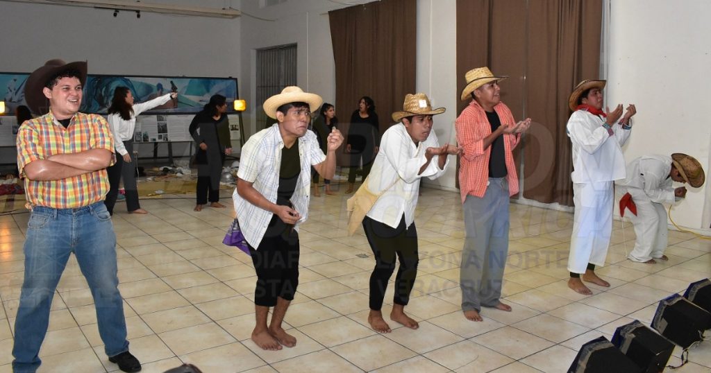 Poza Rica se viste de gala al recibir su jornada cultural como parte de la región totonaca