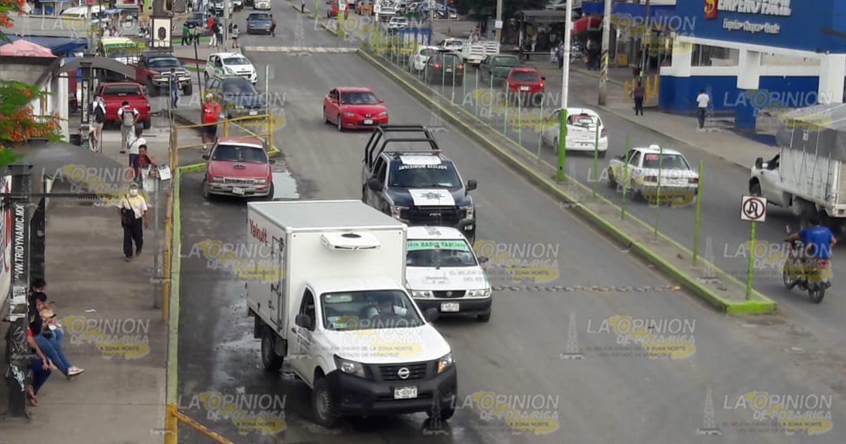 Roban camioneta en la zona centro de Huejutla