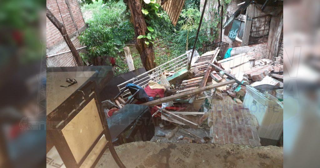 Se derrumba parte de una vivienda