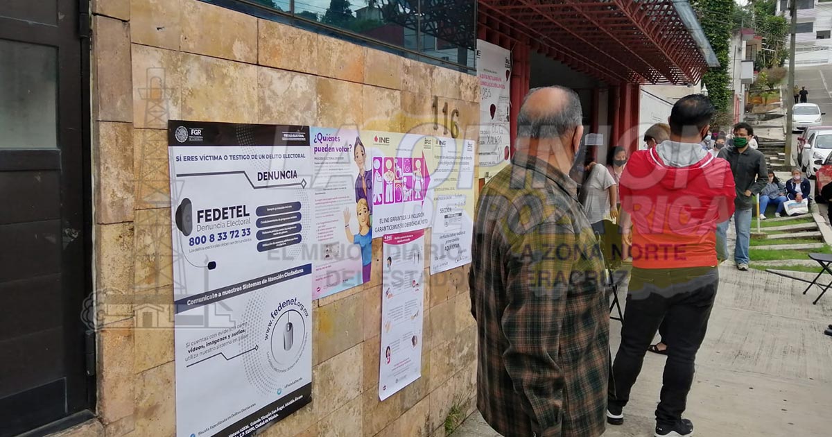 Salvo incidentes menores, sigue votación en Xalapa