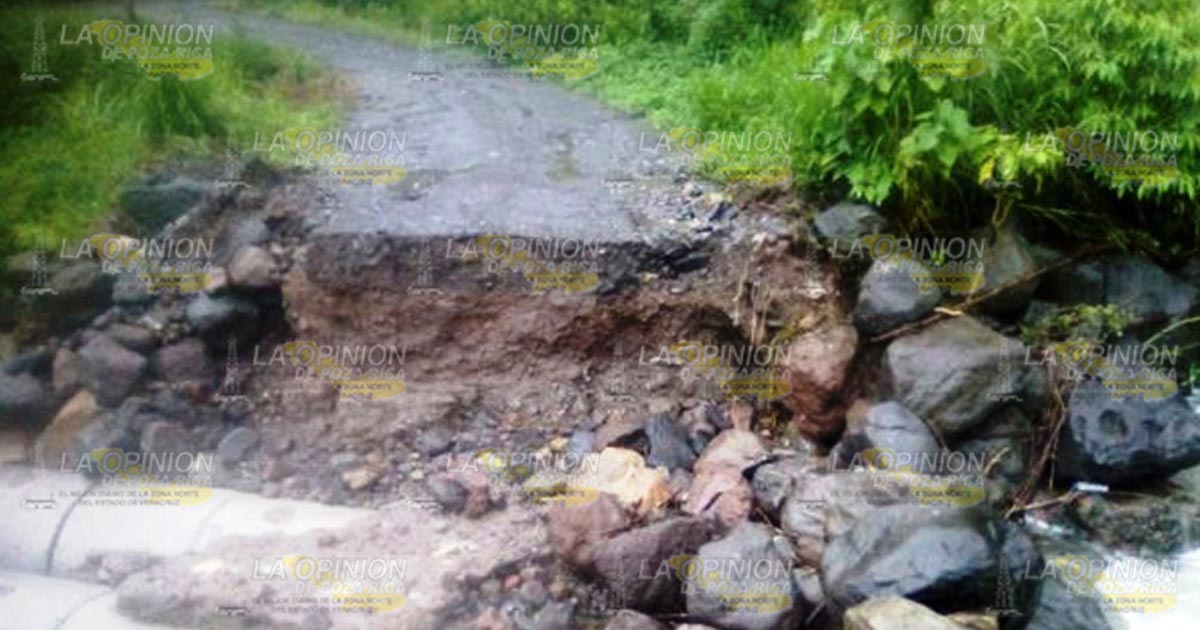 Torrenciales aguaceros vuelven a dañar la carretera a Misantla