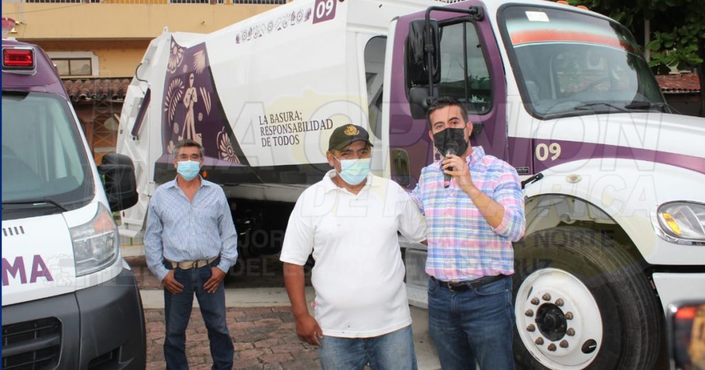 Entrega Daniel Andrade, cerca de 4 millones, en parque vehicular