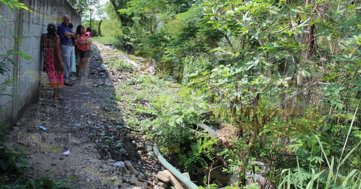 Temen golpe de agua; urgen muro a orilla del río