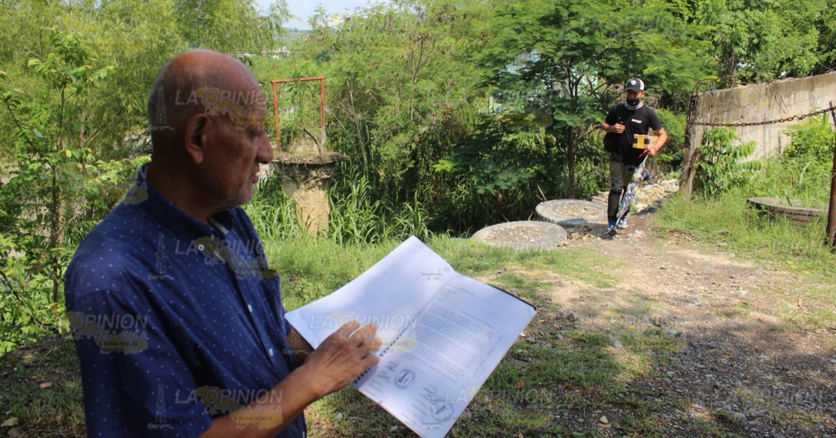 Temen golpe de agua; urgen muro a orilla del río