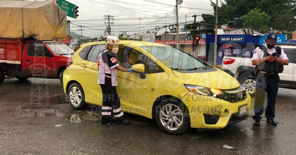 Aparatoso accidente en el bulevar Ruiz Cortines de Poza Rica