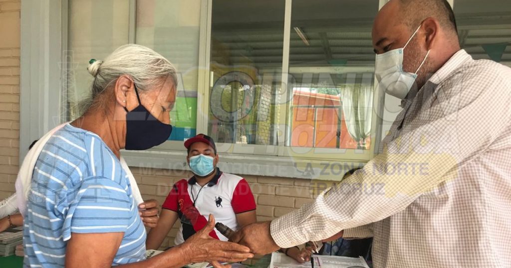 Alta afluencia de votantes en Castillo de Teayo