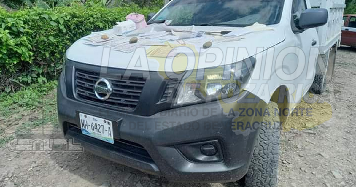 Incautan boletas y dinero a funcionarios del ayuntamiento de Tancoco