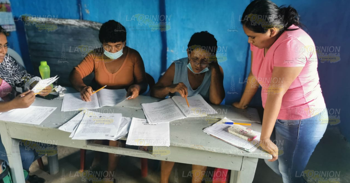 Aprovechan ciudadanos jornadas de aplicación y acreditación del IVEA