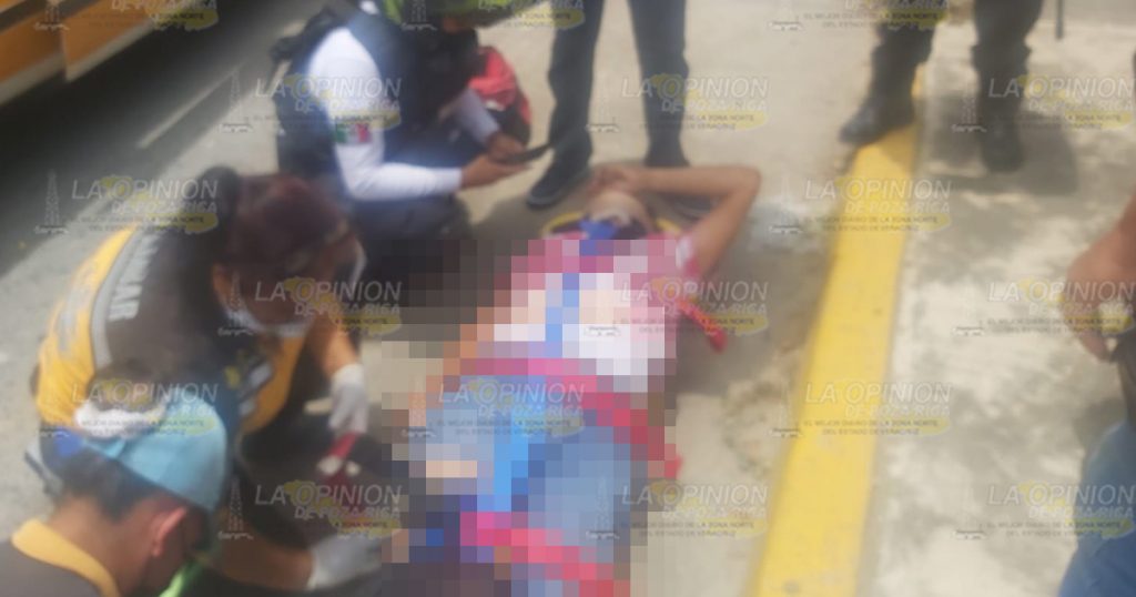 Camioneta derriba a motociclista en la Chapultepec