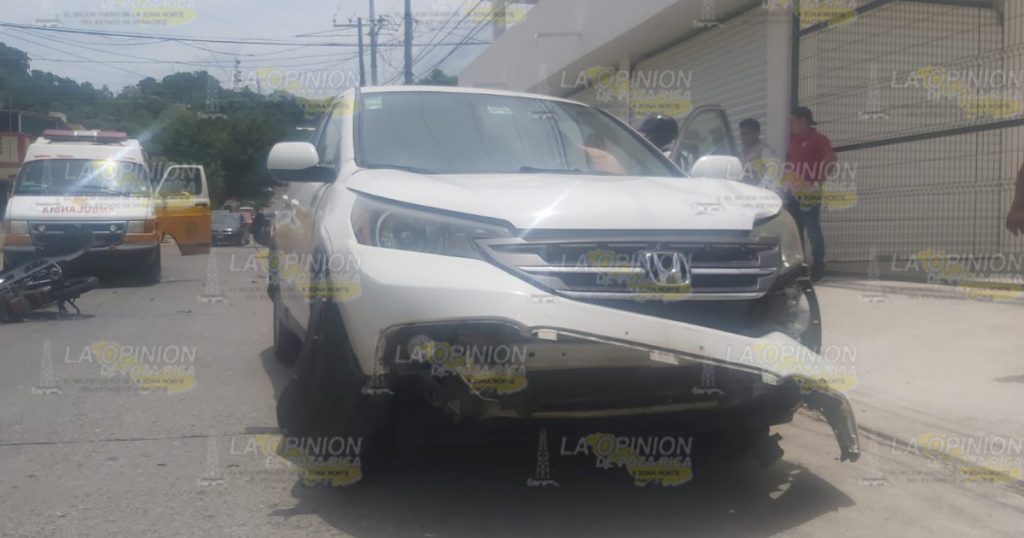 Camioneta derriba a motociclista en la Chapultepec