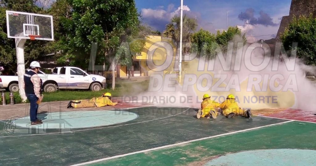 Capacitan a policías en el manejo de extintores