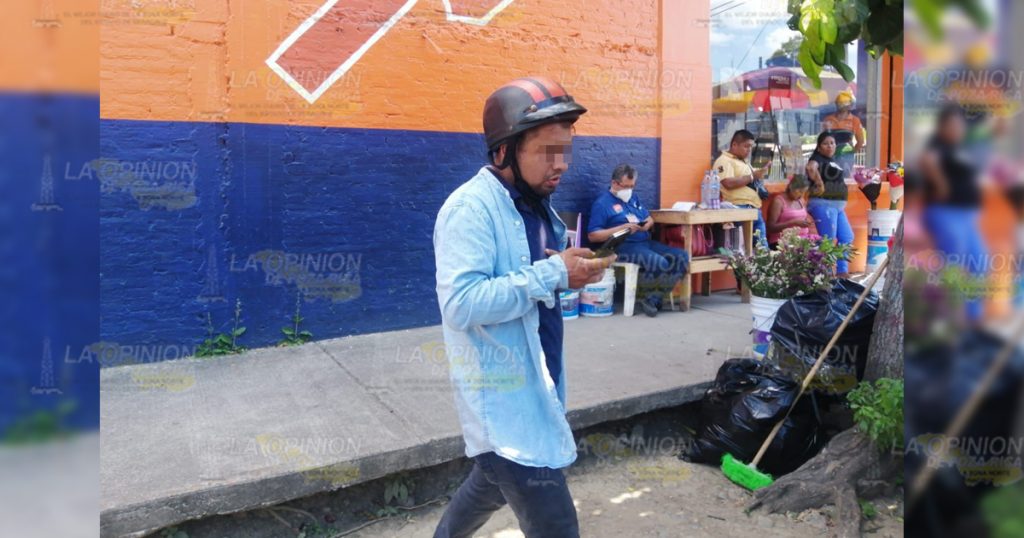 Choque de dos motocicletas deja una persona lesionada en Poza Rica