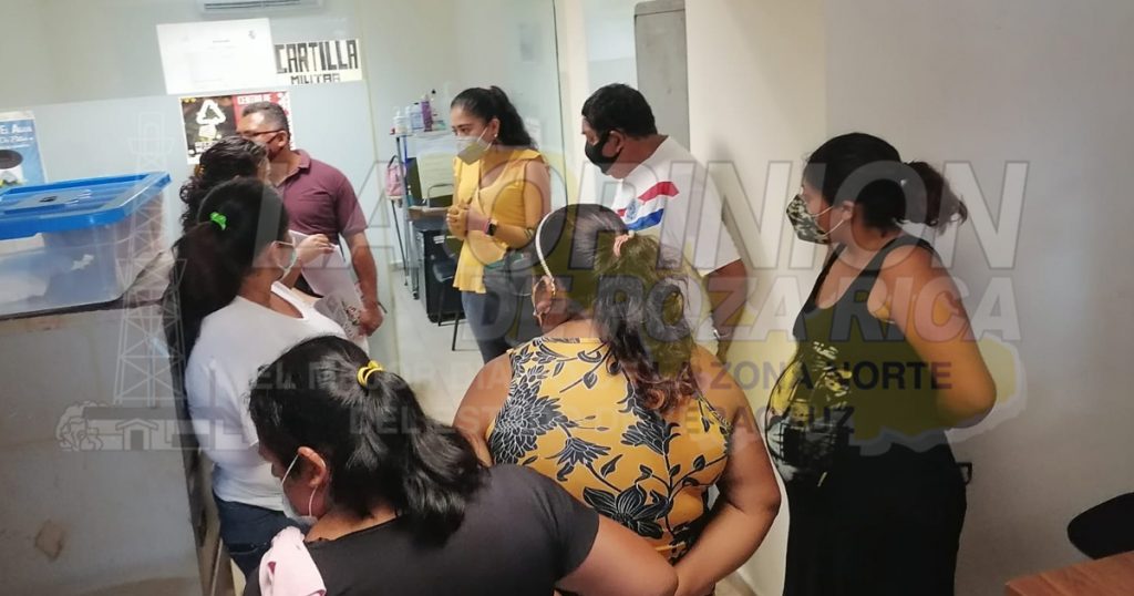 Colonos se manifiestan contra la síndico