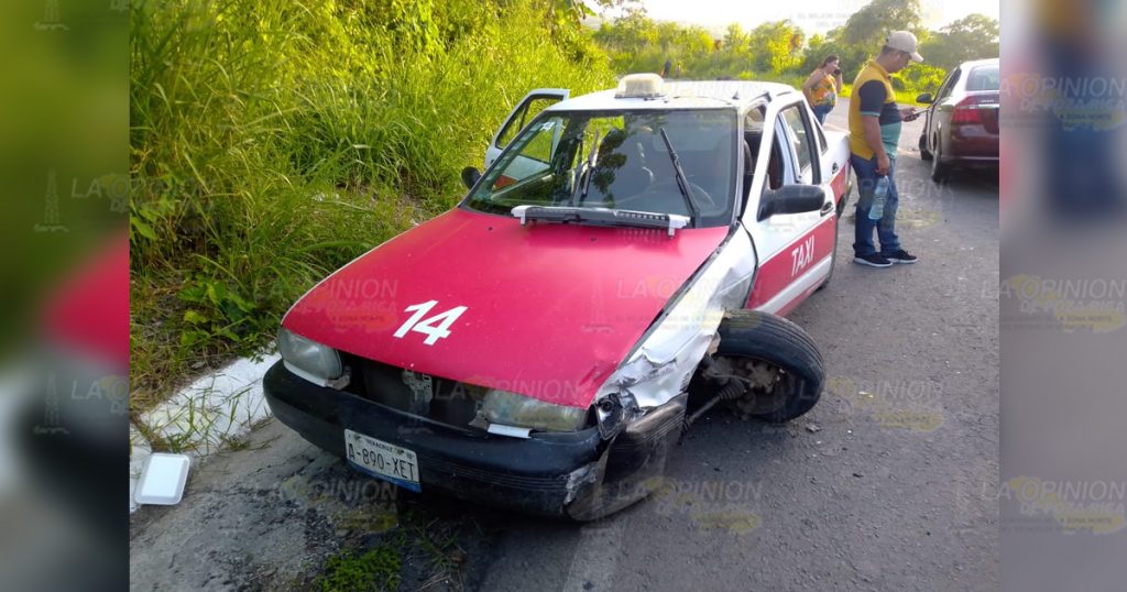 Dos mujeres lesionadas en aparatoso choque