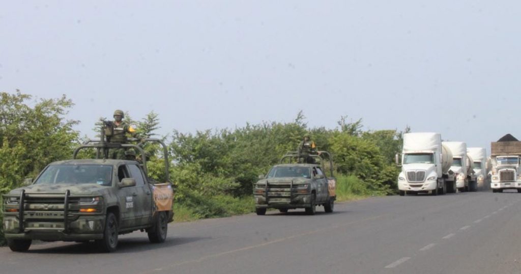 Escolta Ejército transporte de combustibles