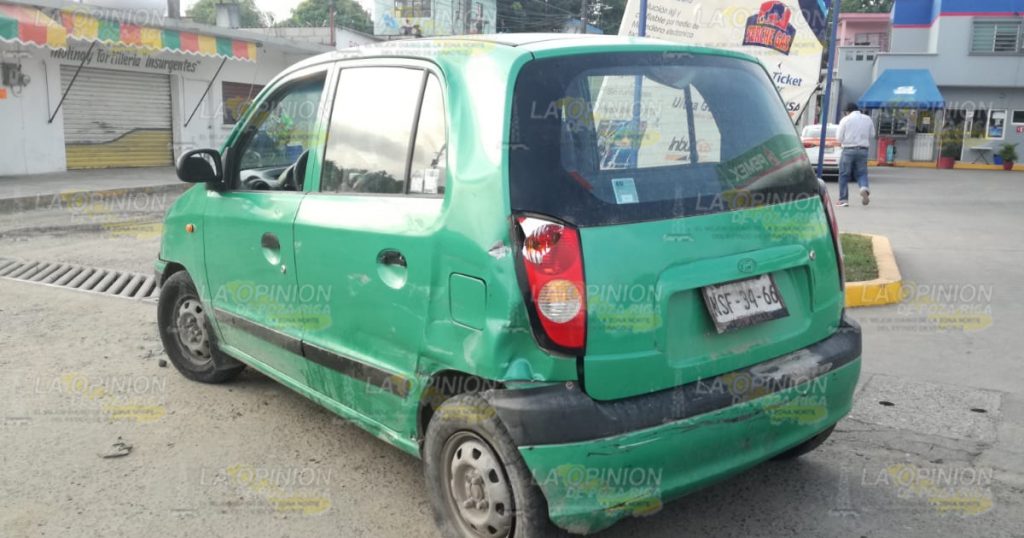 Herido al chocar con un automóvil