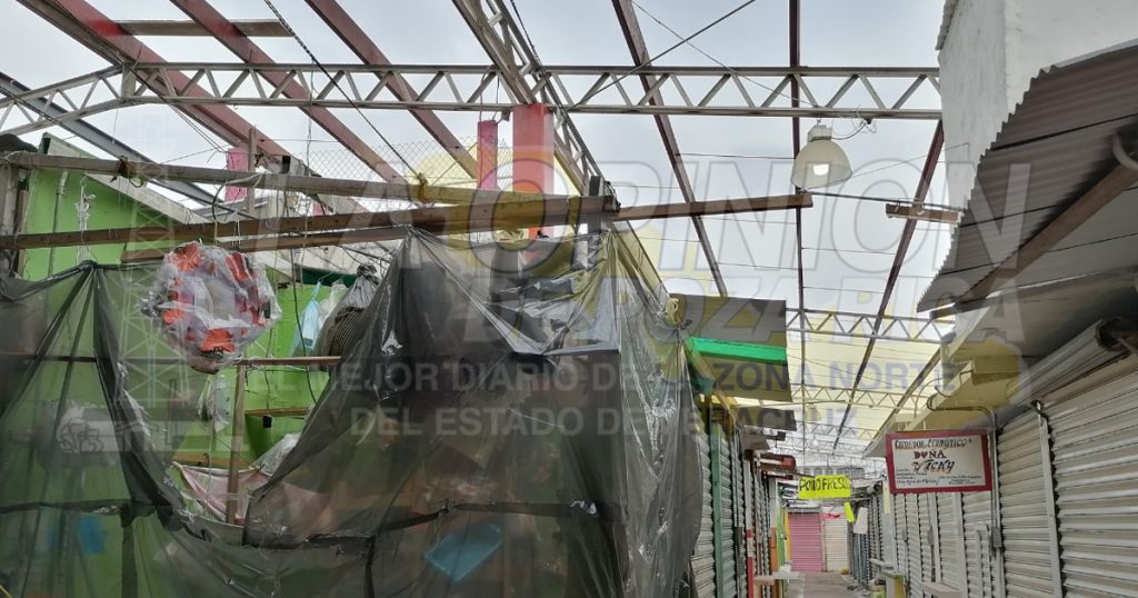 Locatarios del mercado exigen agilizar obra del 47