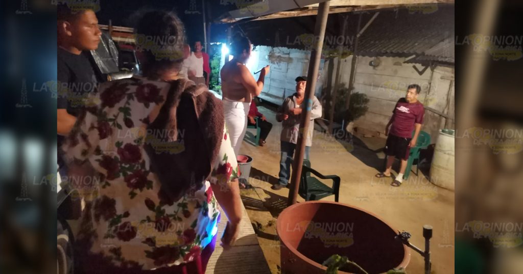 Machetean al agente municipal de Isla de Juan Rosas