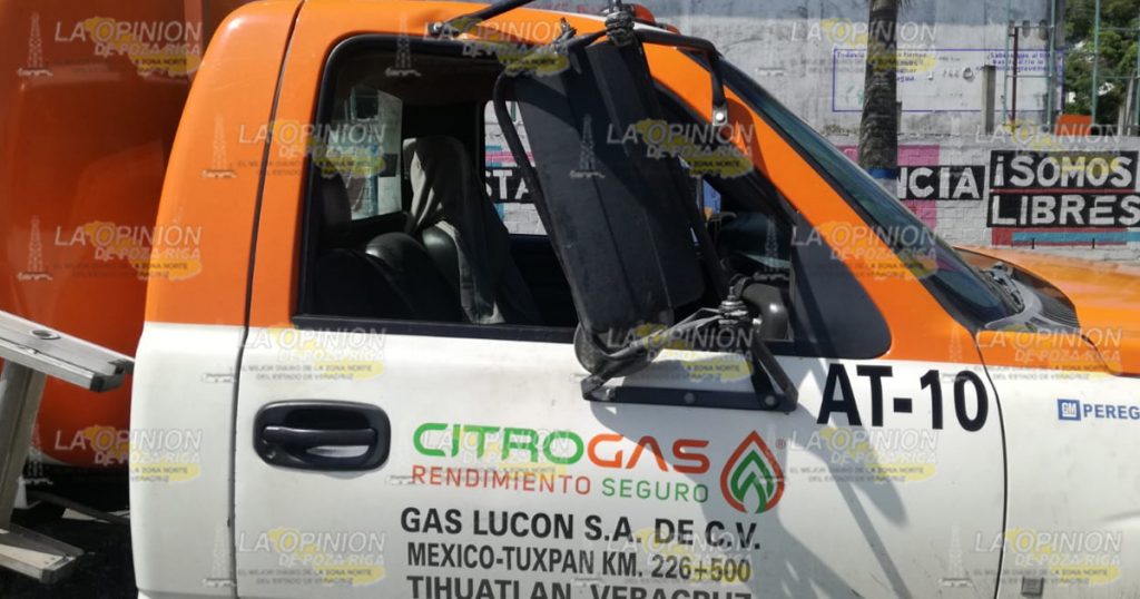 Pipa choca con un autobús