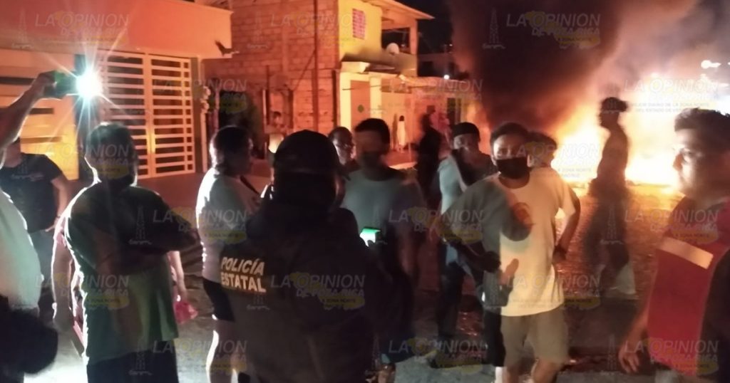 Arde la avenida 20 de Noviembre