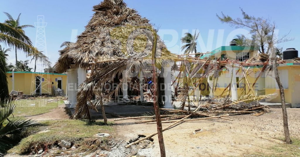Devastador panorama en playas de Cazones