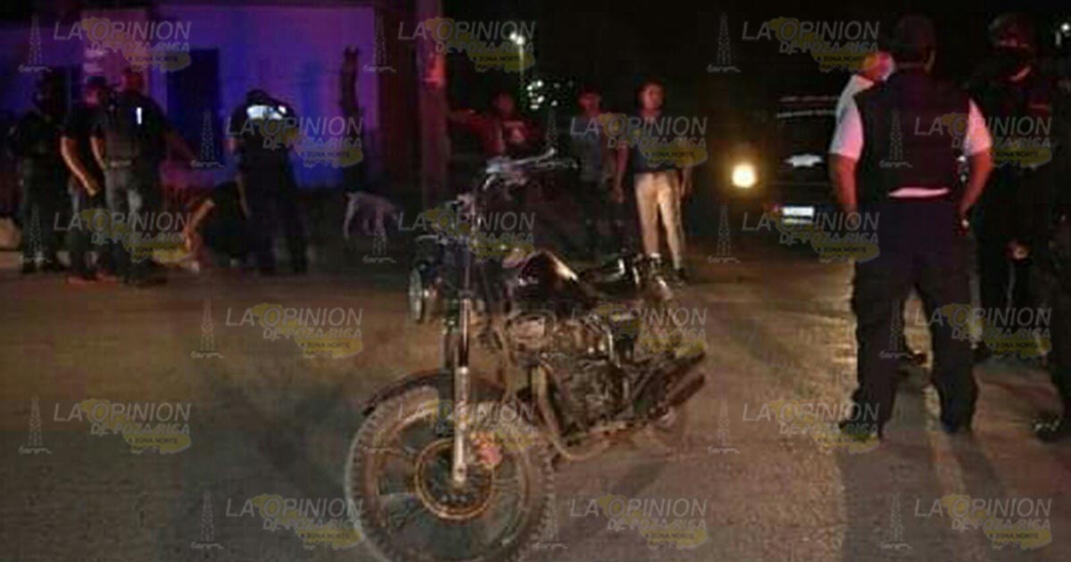 Chocan motociclistas sobre la avenida Corona del Rosal