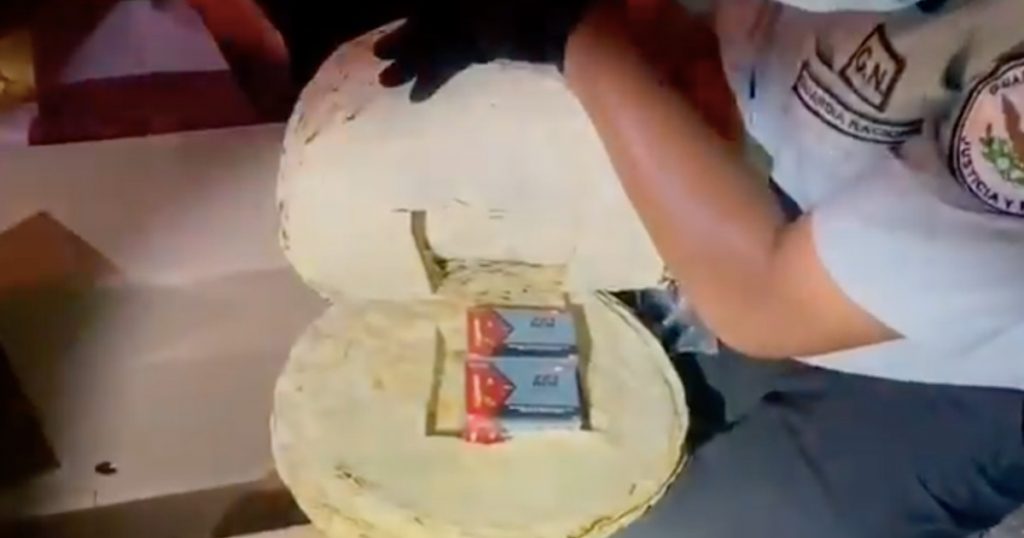 Hallan 400 cartuchos útiles en tlayudas en Oaxaca