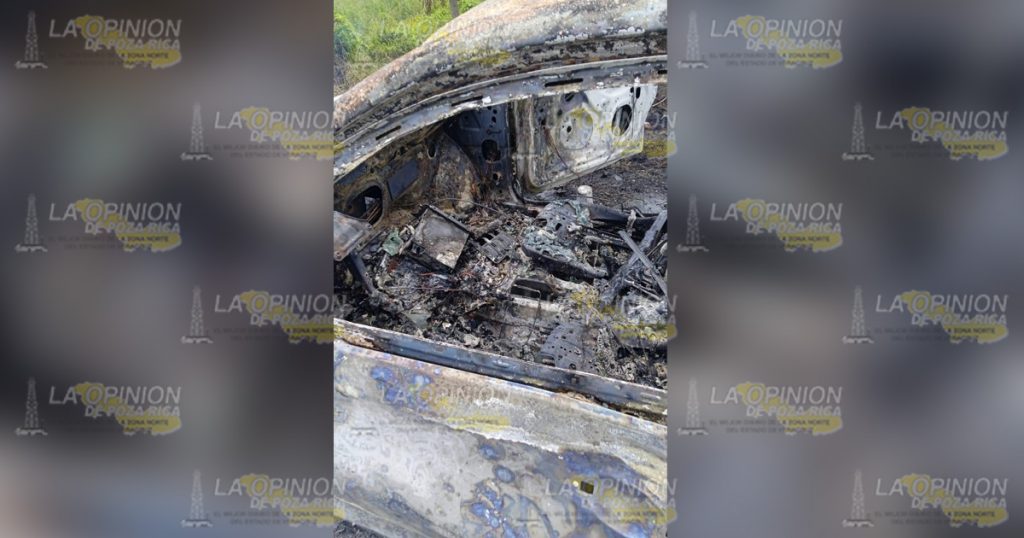 Se incendia Bora en la carretera a Ixhuatlán