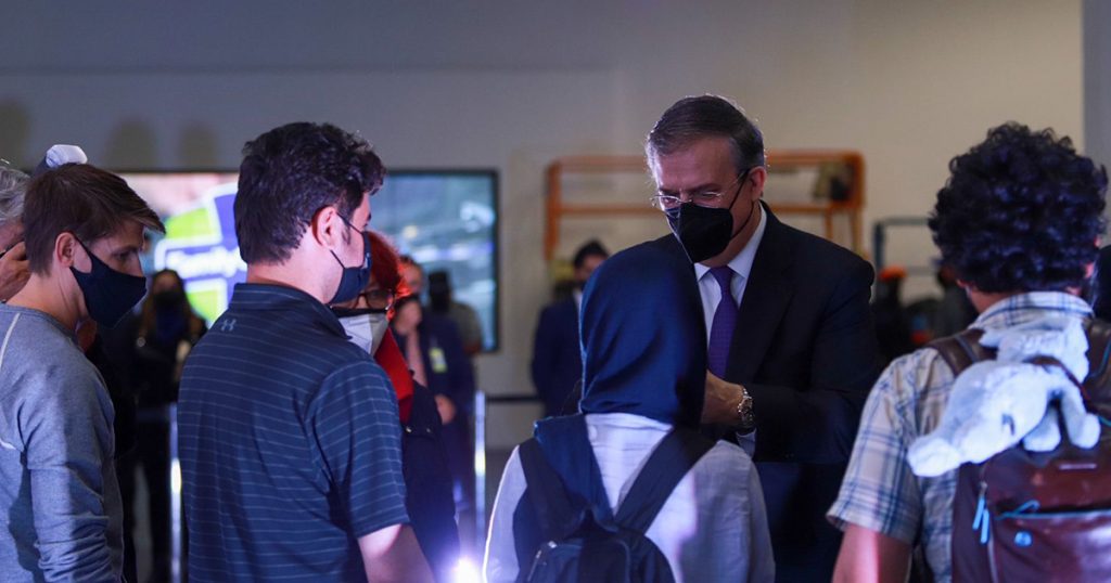 México recibe a 124 refugiados afganos