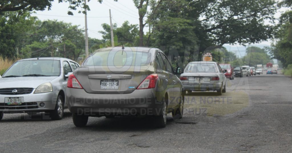 Carretera Poza Rica -Tihuatlán se encuentra severamente dañada