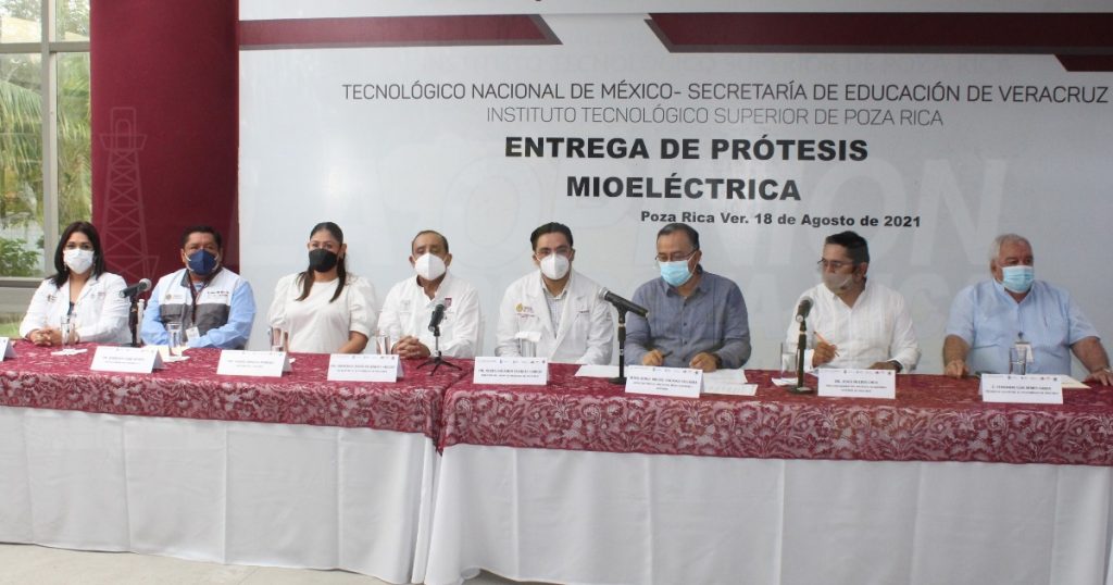 Apoya el Alcalde el desarrollo académico y científico en beneficio de la sociedad