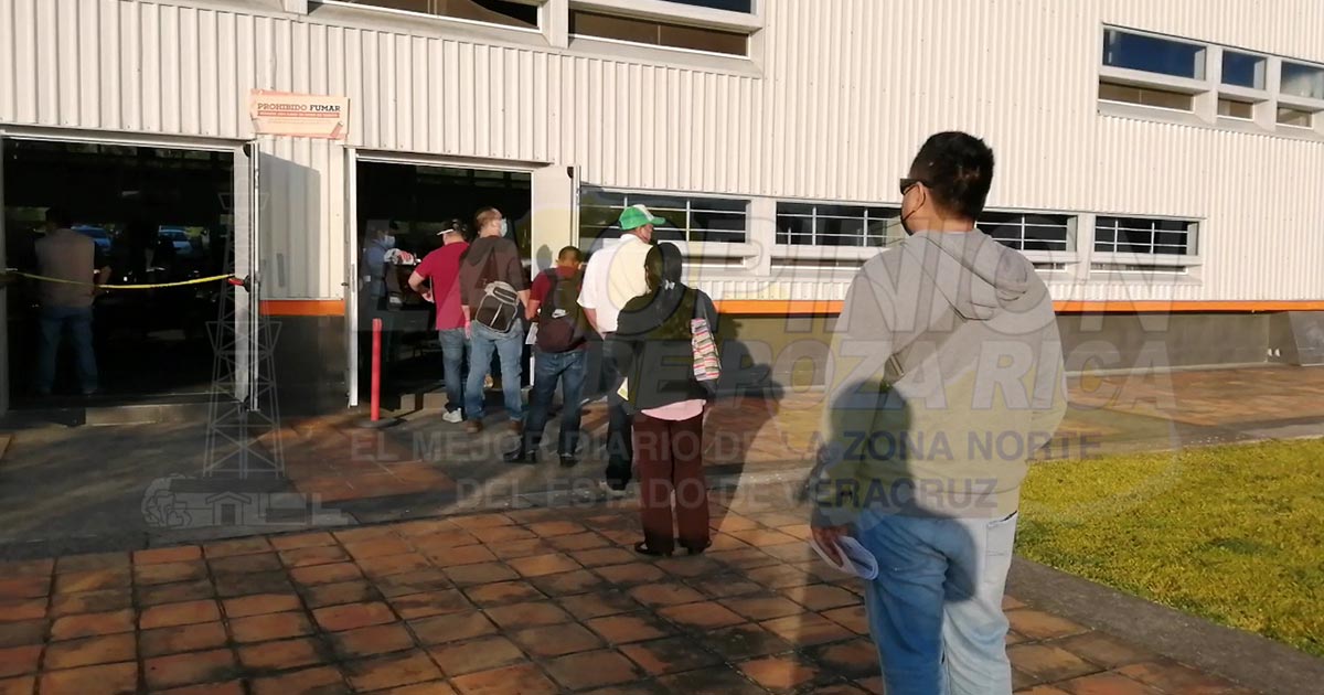 Poca afluencia en vacunación anti-COVID para adultos de 30 a 39 años