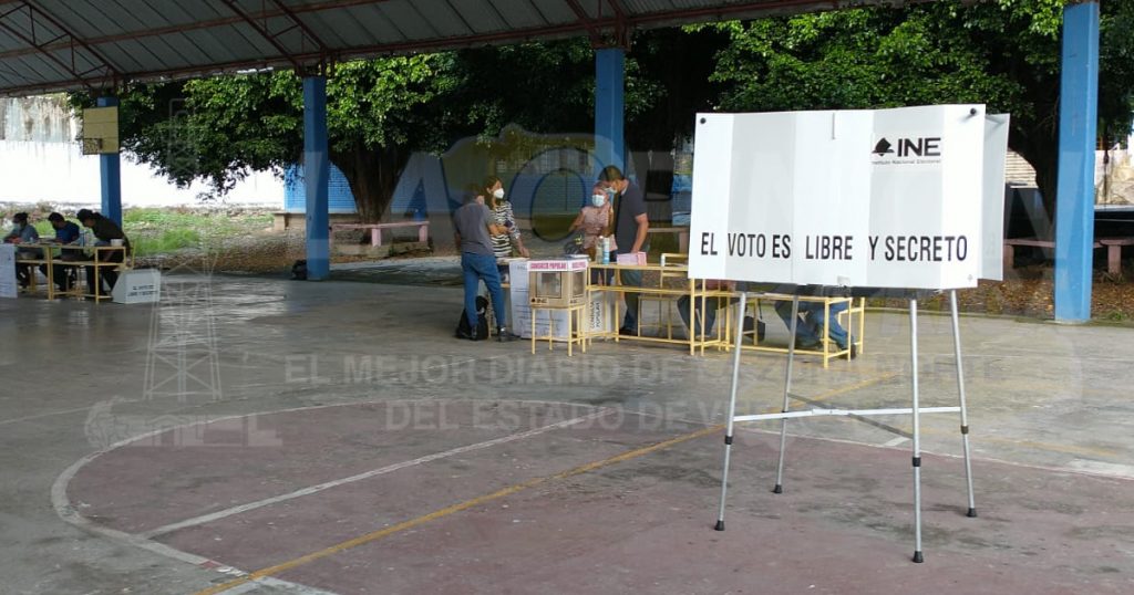 Se les durmió el gallo a papantecos