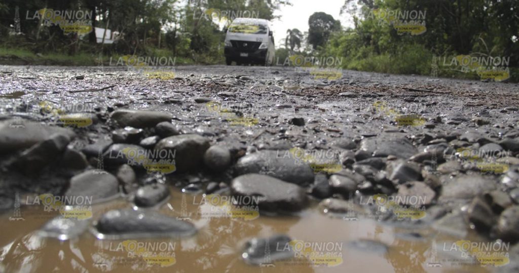 Sumergido acceso La Uno – Mecapalapa