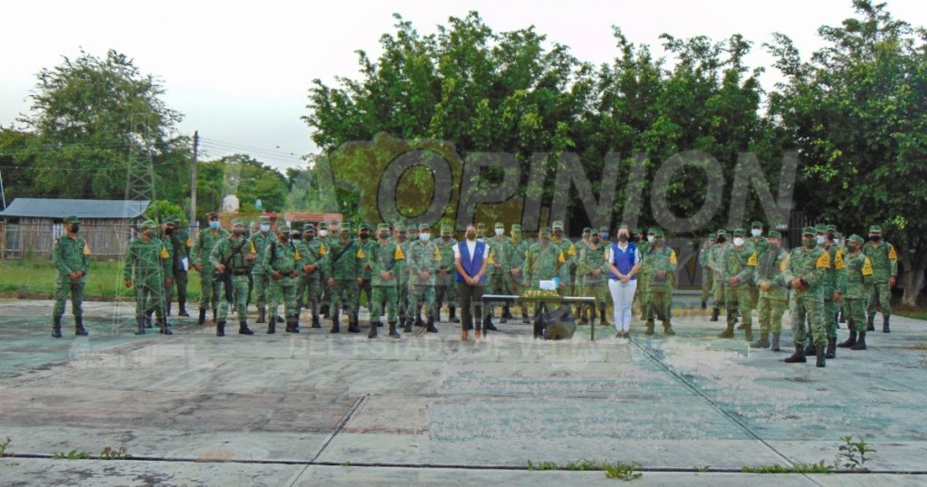 Ejército se retira tras cumplir misión de vacunación