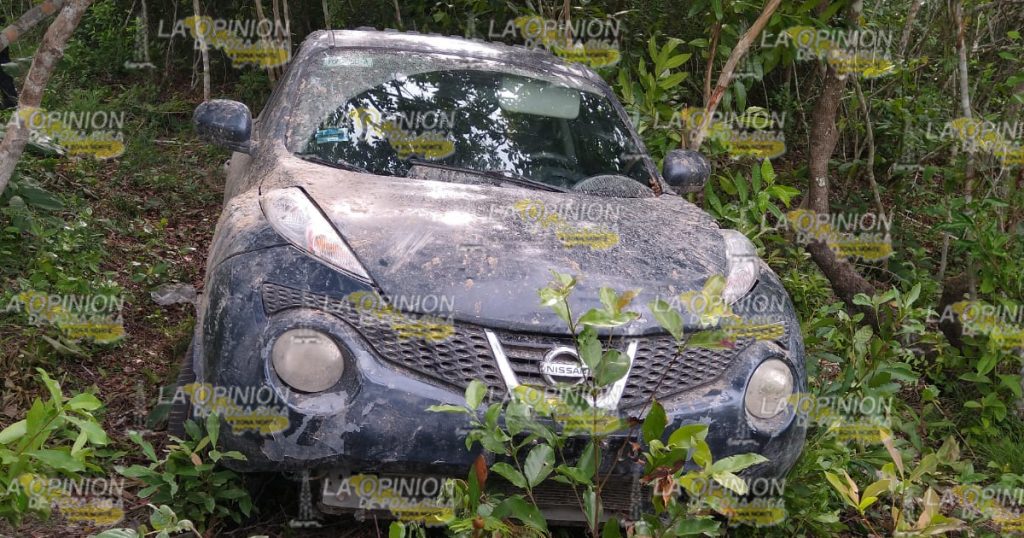 Aseguran camioneta abandonada