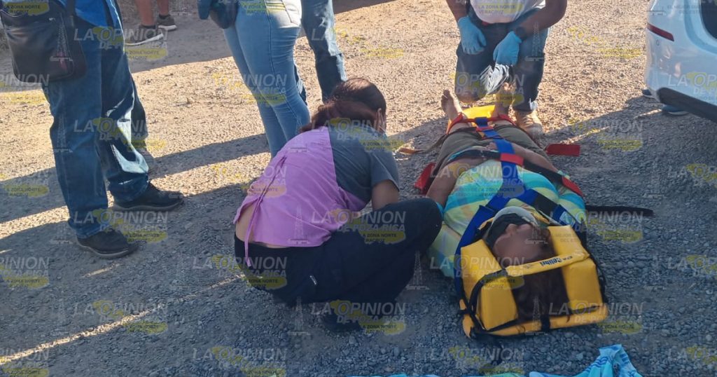 Taxista atropella a dos mujeres