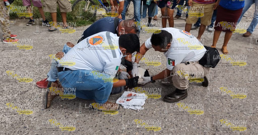 Colisionan dos motociclistas