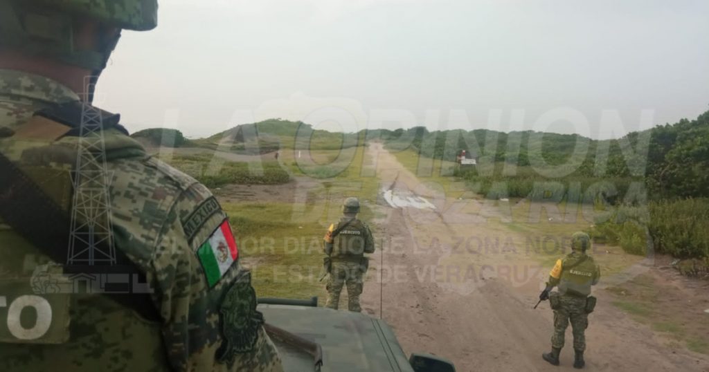 Despliegue militar en busca de aeronave sospechosa