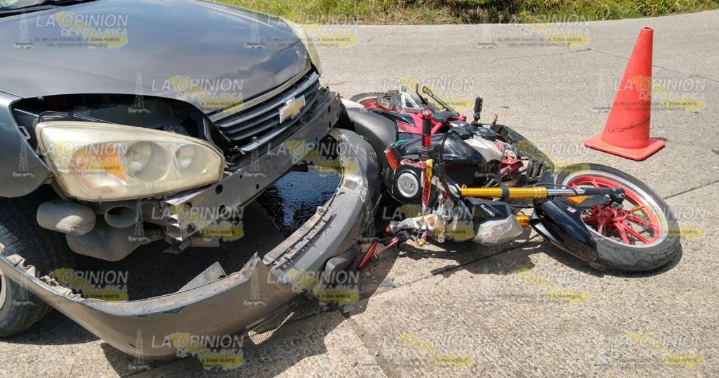 Embestido por un auto