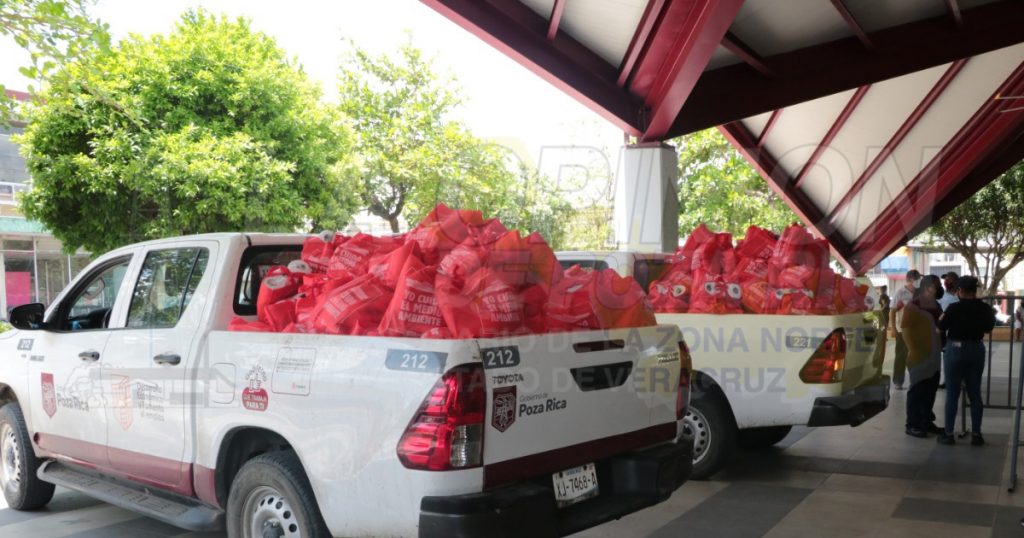 Empresa realiza aportación para damnificados