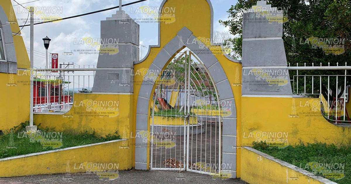 Espacios públicos permanecen cerrados