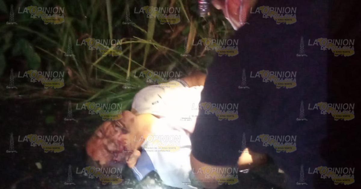 Graves dos hombres al derrapar en motocicleta