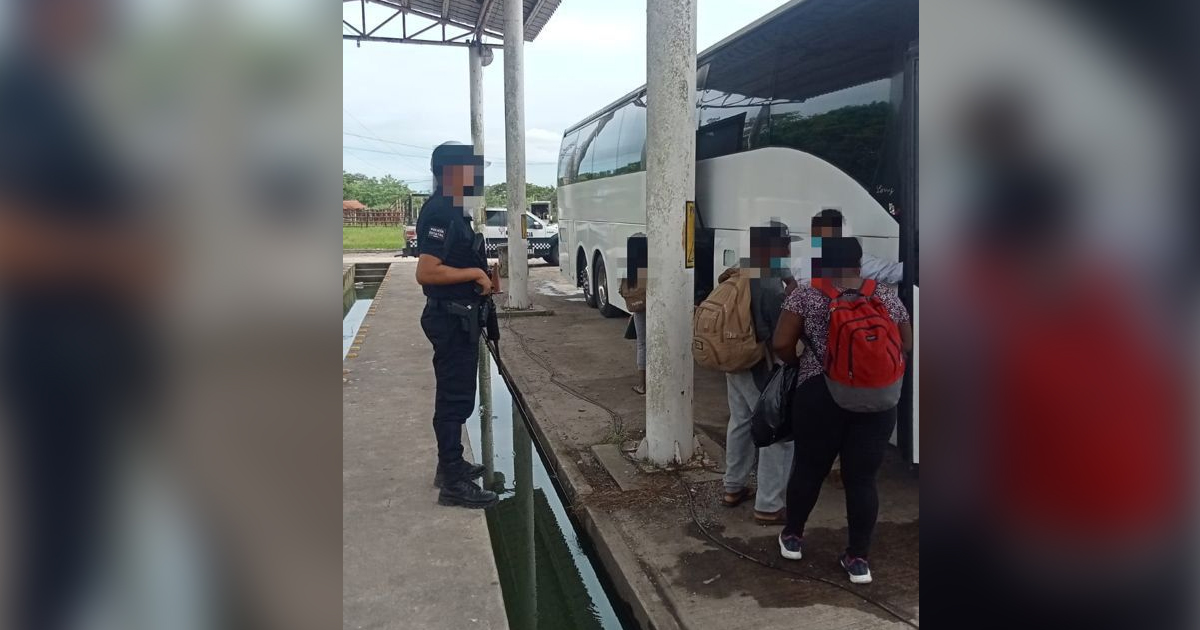 Resguarda SSP a 71 migrantes en región sureste del estado