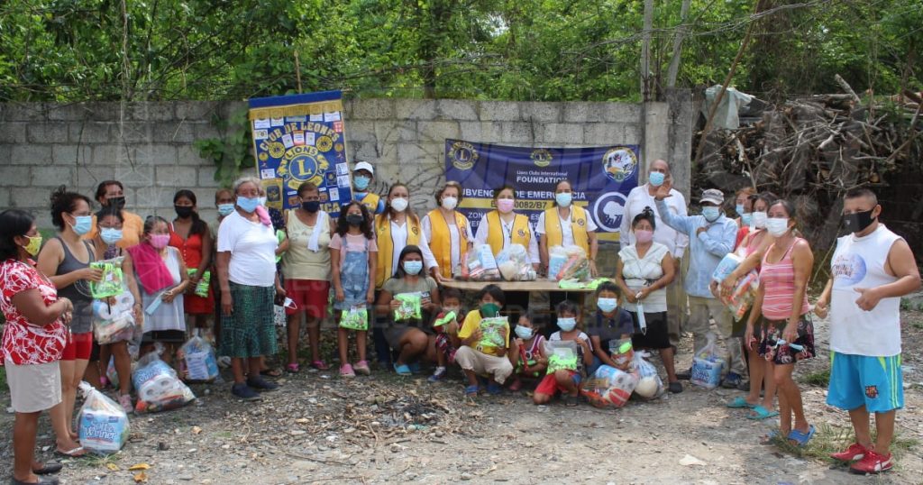 Entregan apoyo alimentario a familias de la colonia Reforma